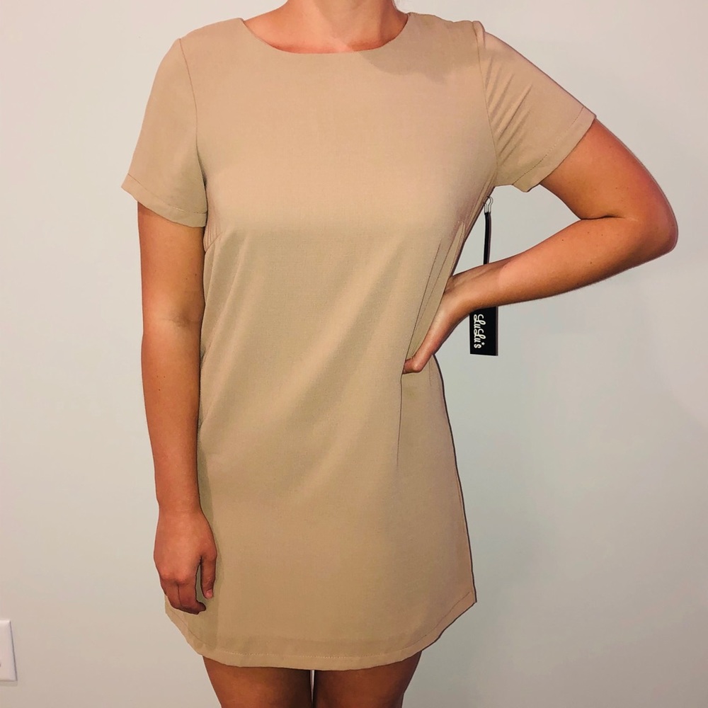 NWT Lulus Shift And shout Dress